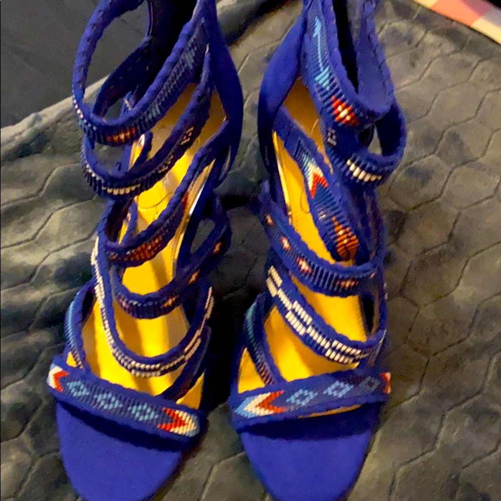 Jessica Simpson Blue heels with beading